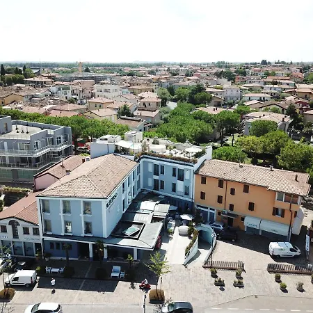 Enrichetta 3*